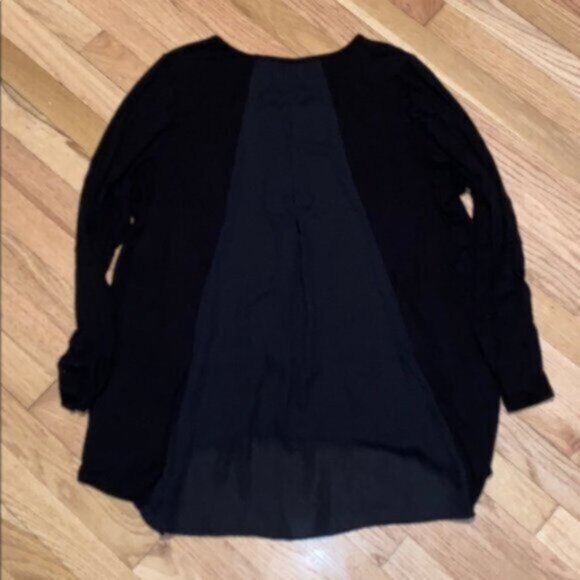 Black Blouse - Picture 3 of 3